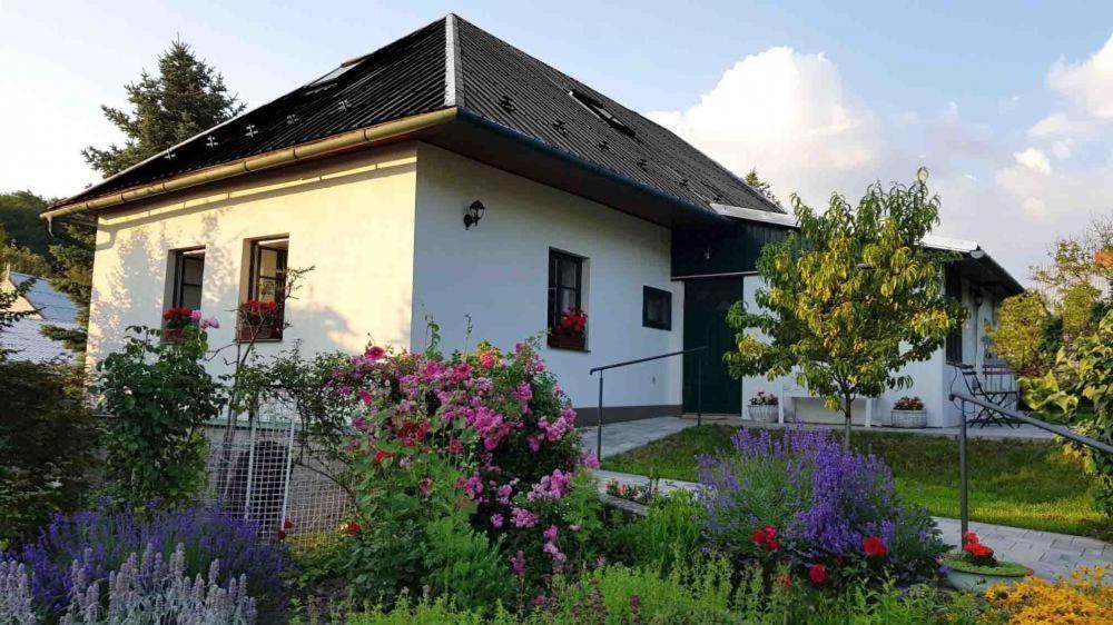 Pension Brusenka Бистршице-под-Гостынем Экстерьер фото